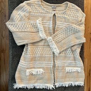 Chico’s size 3 ladies cardigan sweater xl  in neutral with fringe detail.